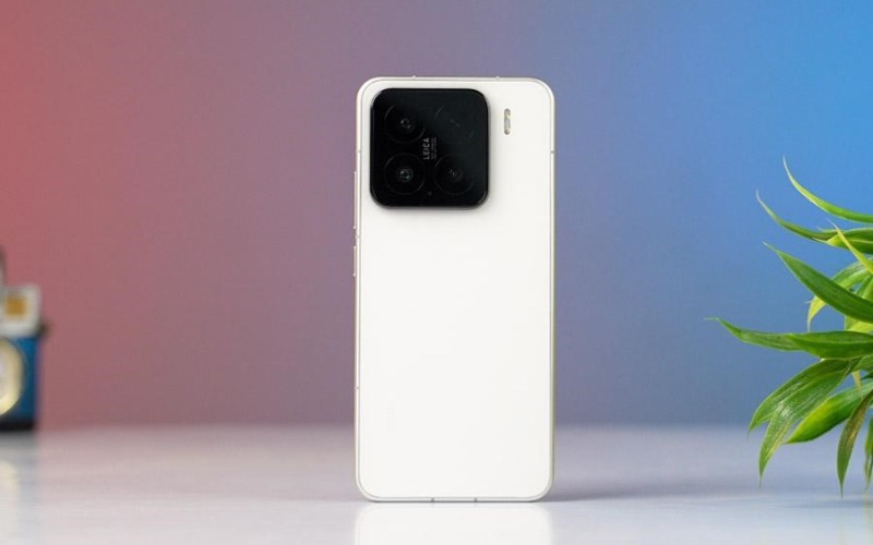 Đánh giá Xiaomi 15 - tăng dung lượng pin, nhiều công nghệ AI 