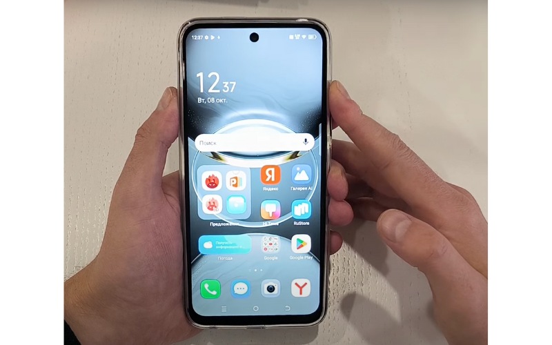 Pin và sạc Tecno Spark 30 5G