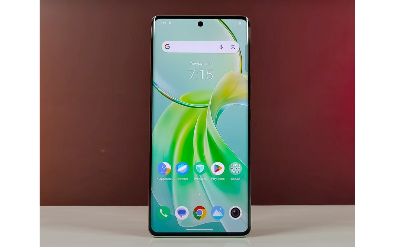 Màn hình cong siêu mỏng trên vivo Y300 Plus