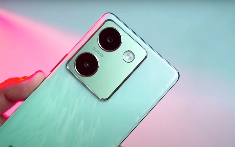 Vivo Y300 Plus là sản phẩm dành cho Ấn Độ và thị trường Trung Đông