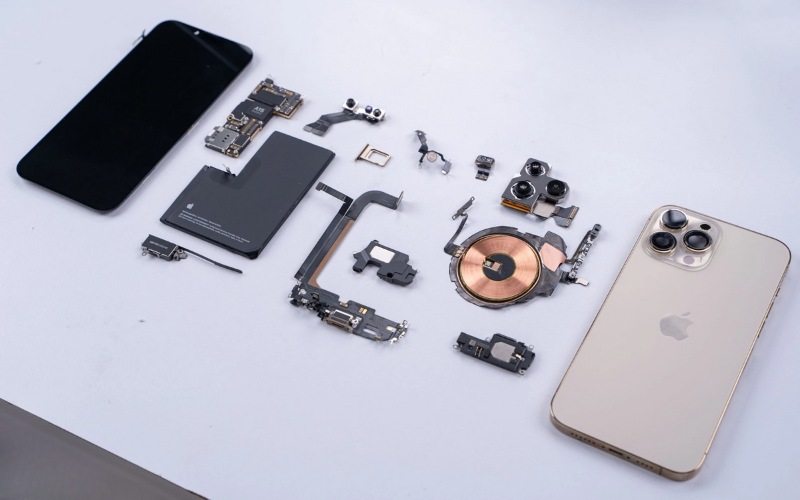 Vậy iPhone hàng dựng có phải là hàng nhái không? 