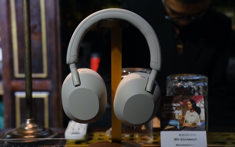 Tai nghe Over-ear