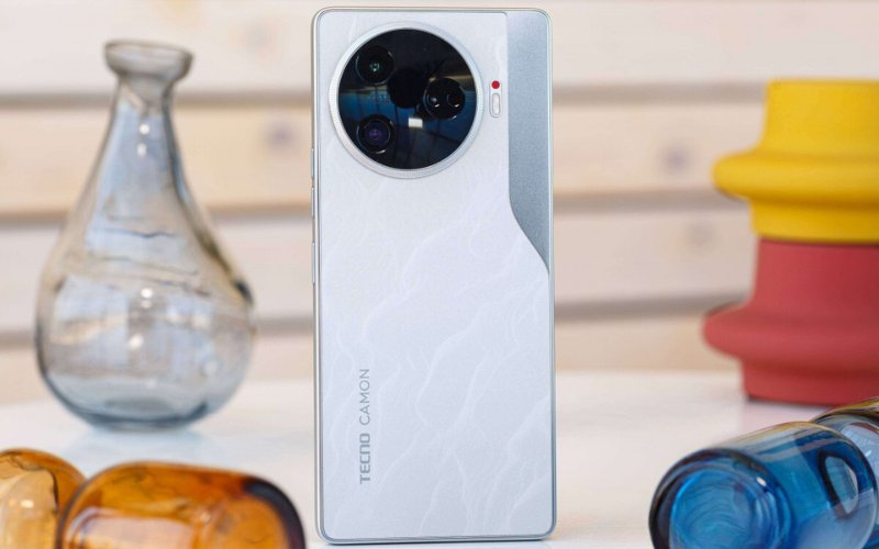 Bộ ba camera trên Tecno Camon 30 Pro