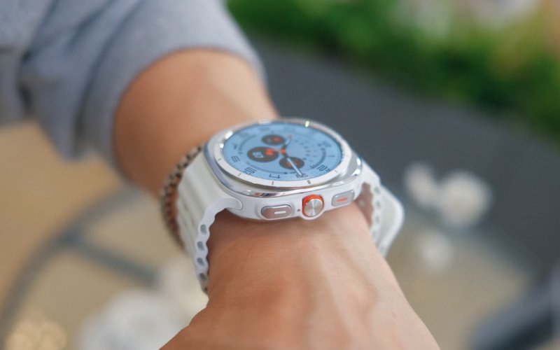 Galaxy Watch Ultra có pin bền bỉ