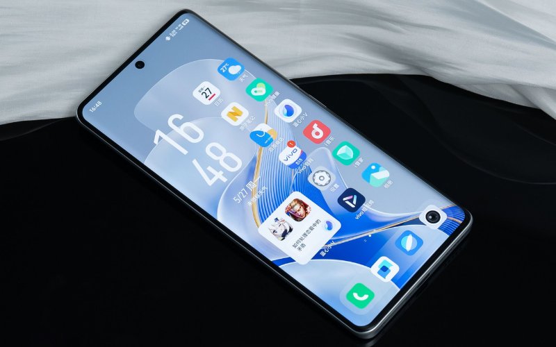Màn hình độ sáng 4000nits Vivo V40 Pro