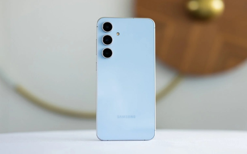 Samsung Galaxy S24 FE màu Xanh Topaz