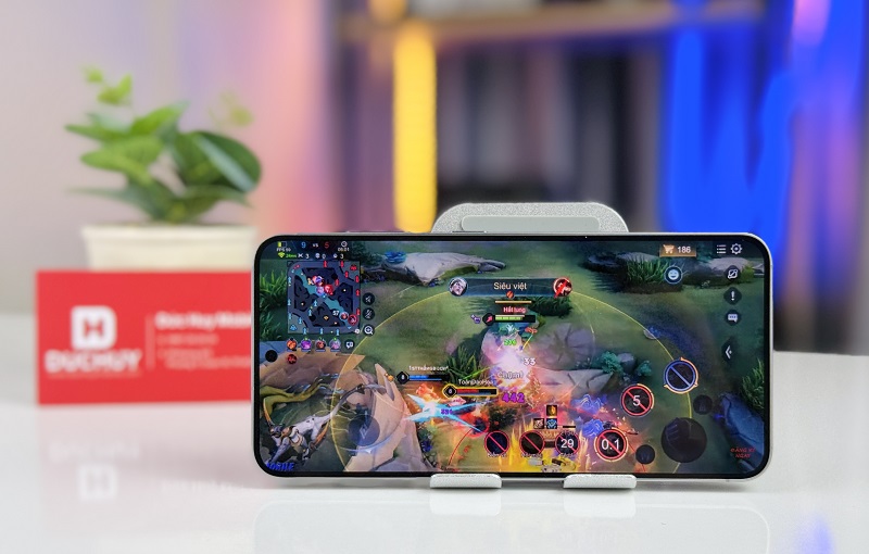 Trải nghiệm chơi game trên Samsung Galaxy S25 
