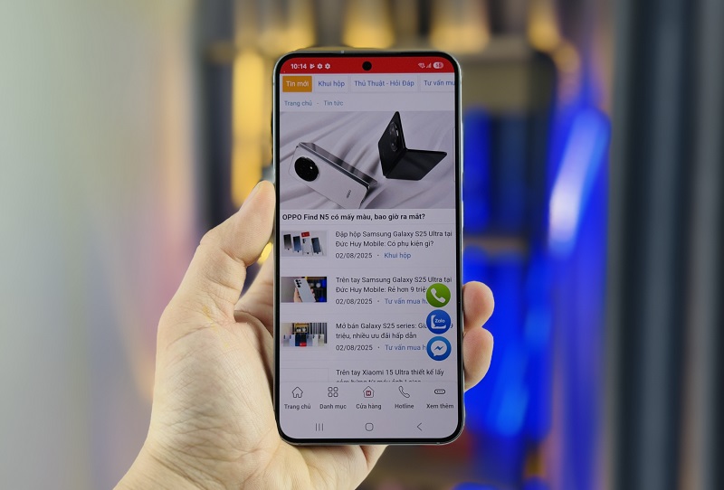 trải nghiệm trên tay Samsung Galaxy S25 rất thoải mái.