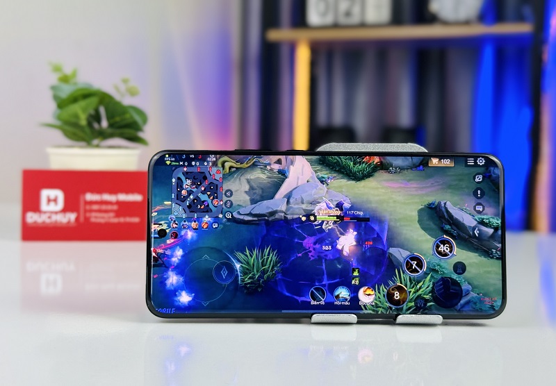 Xiaomi 15 Ultra có hiệu năng khủng giúp máy chiến game nặng mượt mà