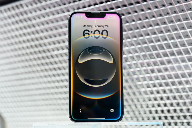 Màn hình iPhone 16e bao nhiêu Hz?