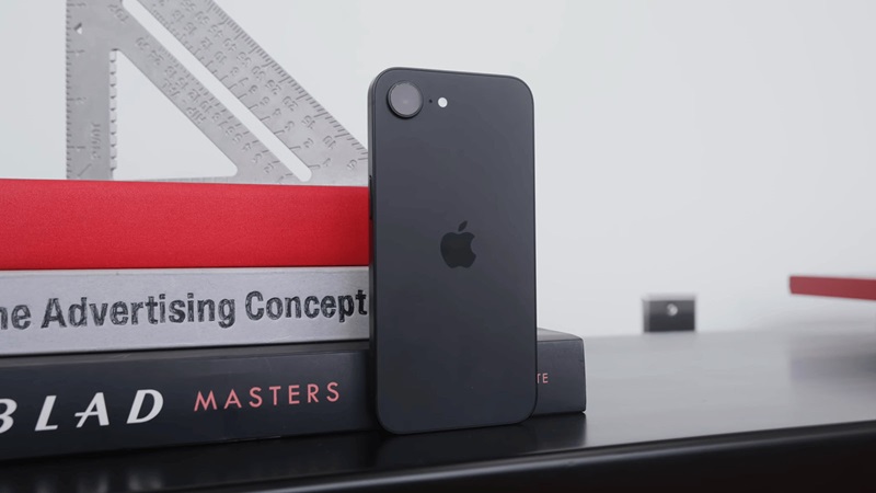 iPhone 16e có độ bền ấn tượng