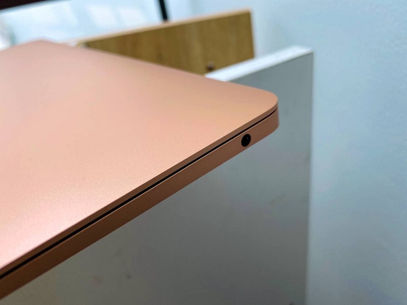 Kết nối Macbook Air M1 13 inch 2020 chính hãng