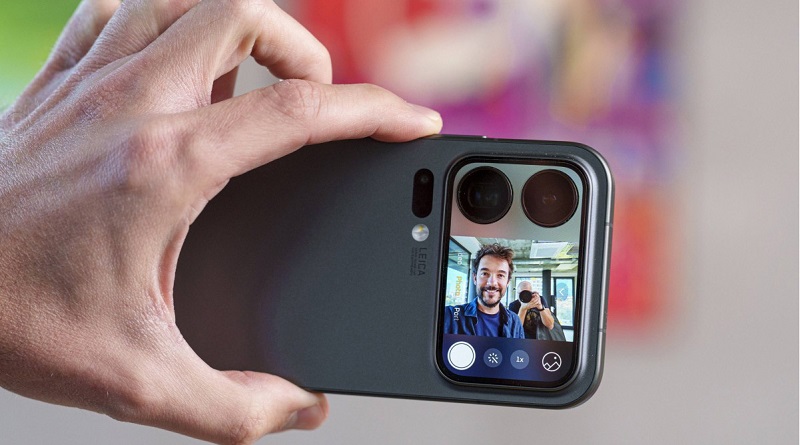 Xiaomi 18 Pro có màn hình phụ ở mặt lưng 