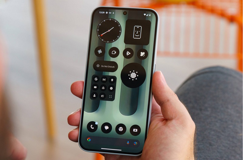 Màn hình Nothing Phone (2a) Plus sắc nét