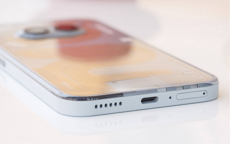 Dung lượng pin 5000mAh trên Nothing Phone (2a) Plus