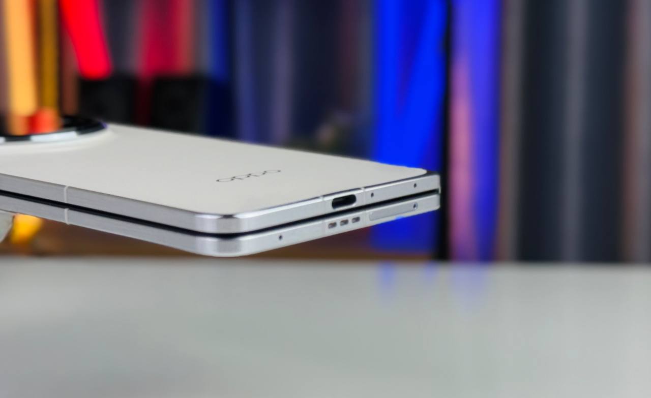  Oppo Find N5 có độ mỏng ấn tượng khi mở chỉ 4.21 mm 