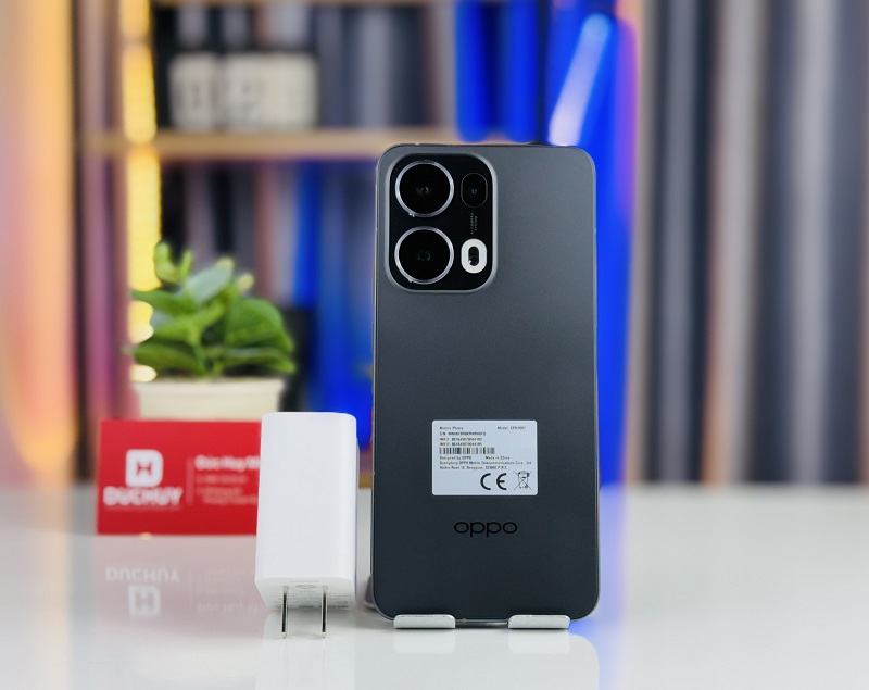 Dung lượng pin trâu kết hợp sạc nhanh 80W cực nhanh. 