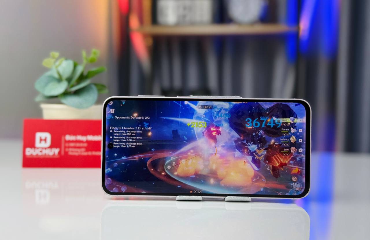 Hiệu năng mạnh mẽ với chip Exynos 1580 chơi game cực đã