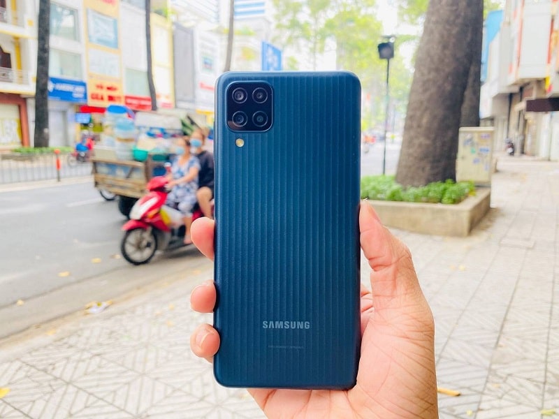 thiết kế Samsung Galaxy M12 (3GB | 32GB)