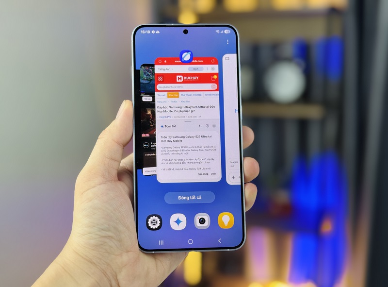 Tính năng AI được tích hợp sẵn trên màn hình Galaxy S25 Plus 5G