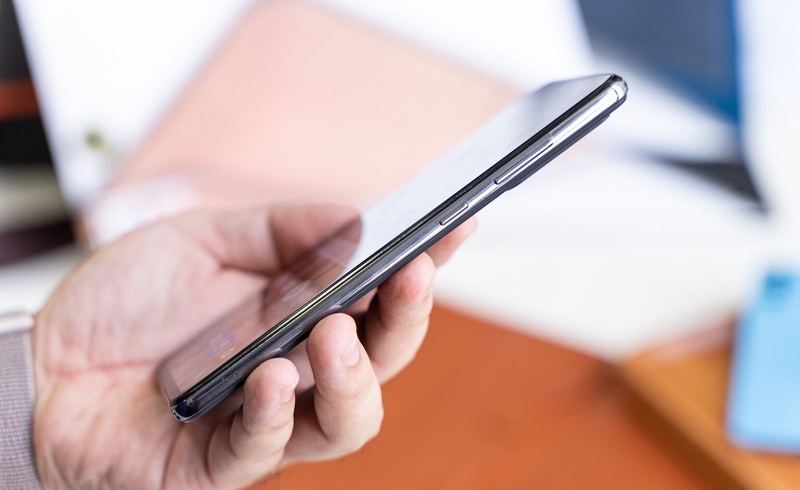 cạnh phải Samsung Galaxy A72