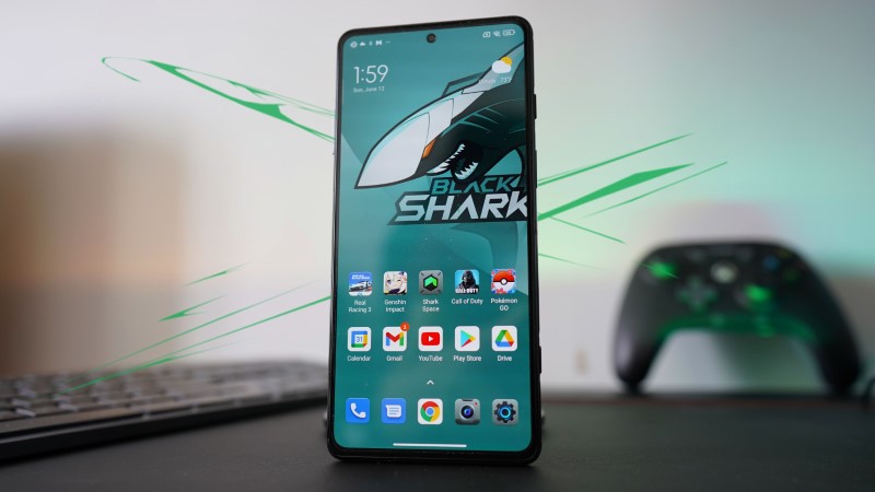 Black Shark 5 Pro và ROG Phone 7 2