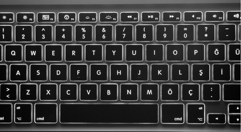 bật/tắt touchpad thông qua phím tắt.