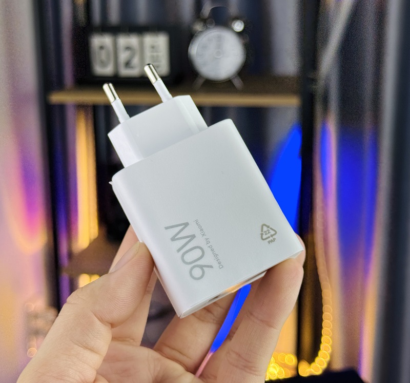  POCO X7 Pro có pin trâu, sạc siêu nhanh