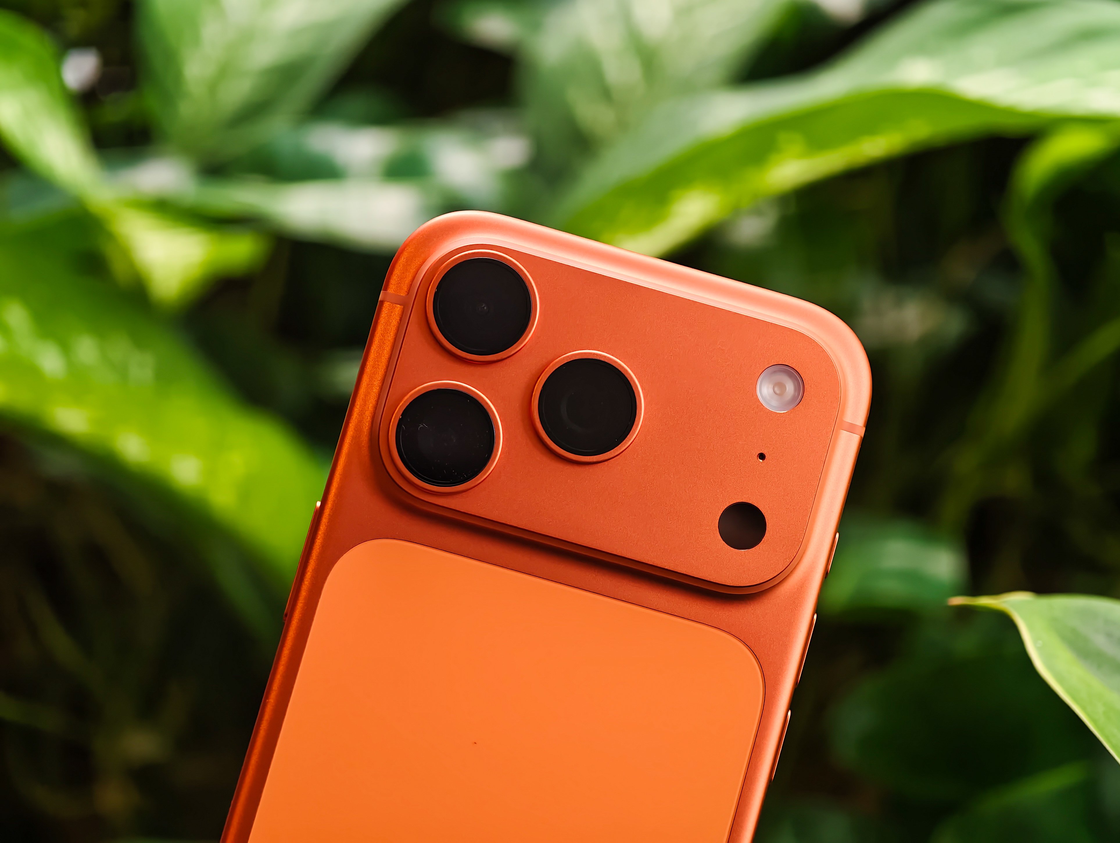 ip 17 pro cũ có 3 camera 48MP