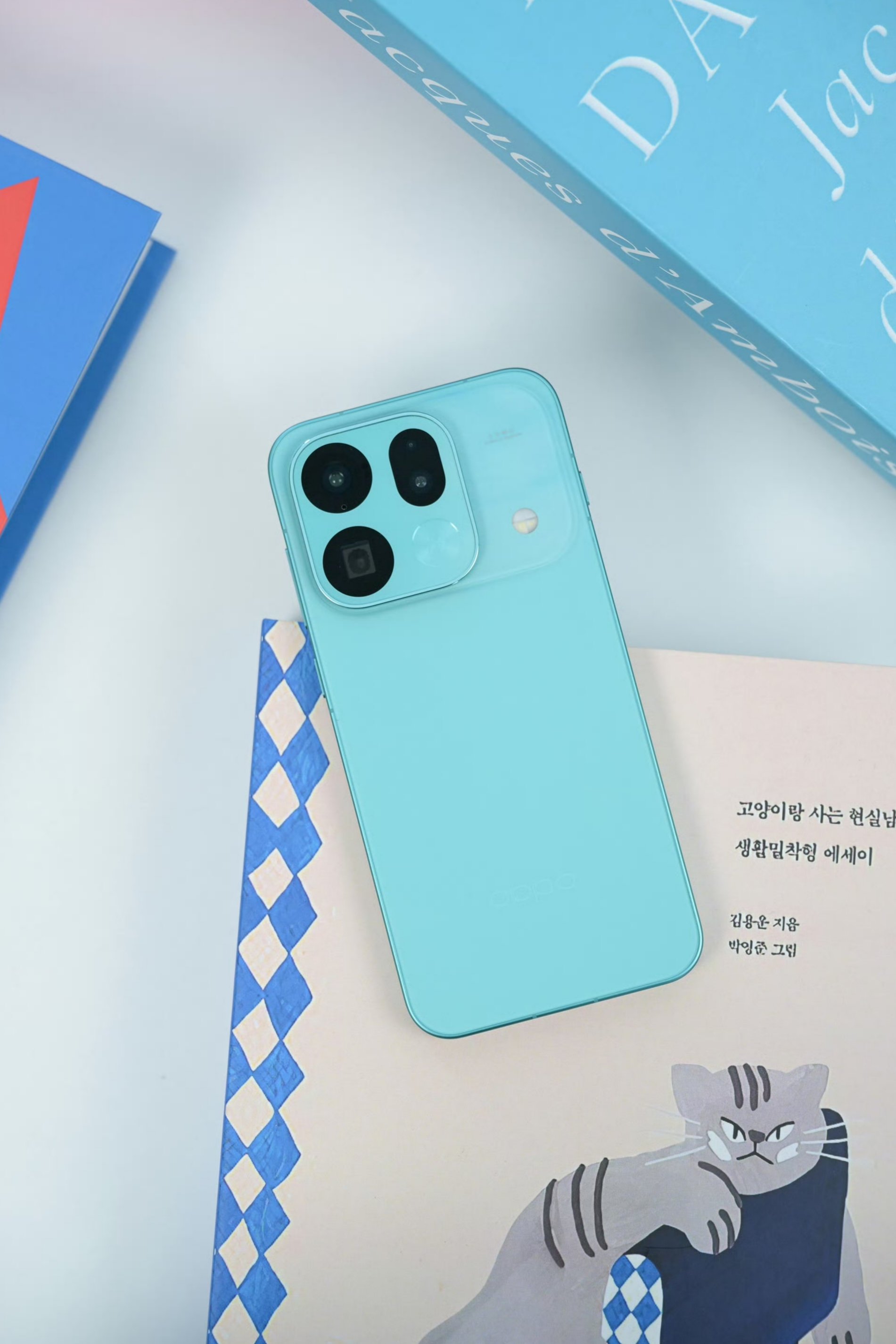 Find X9s Pro trang bị hệ thống 4 camera sau được Hasselblad