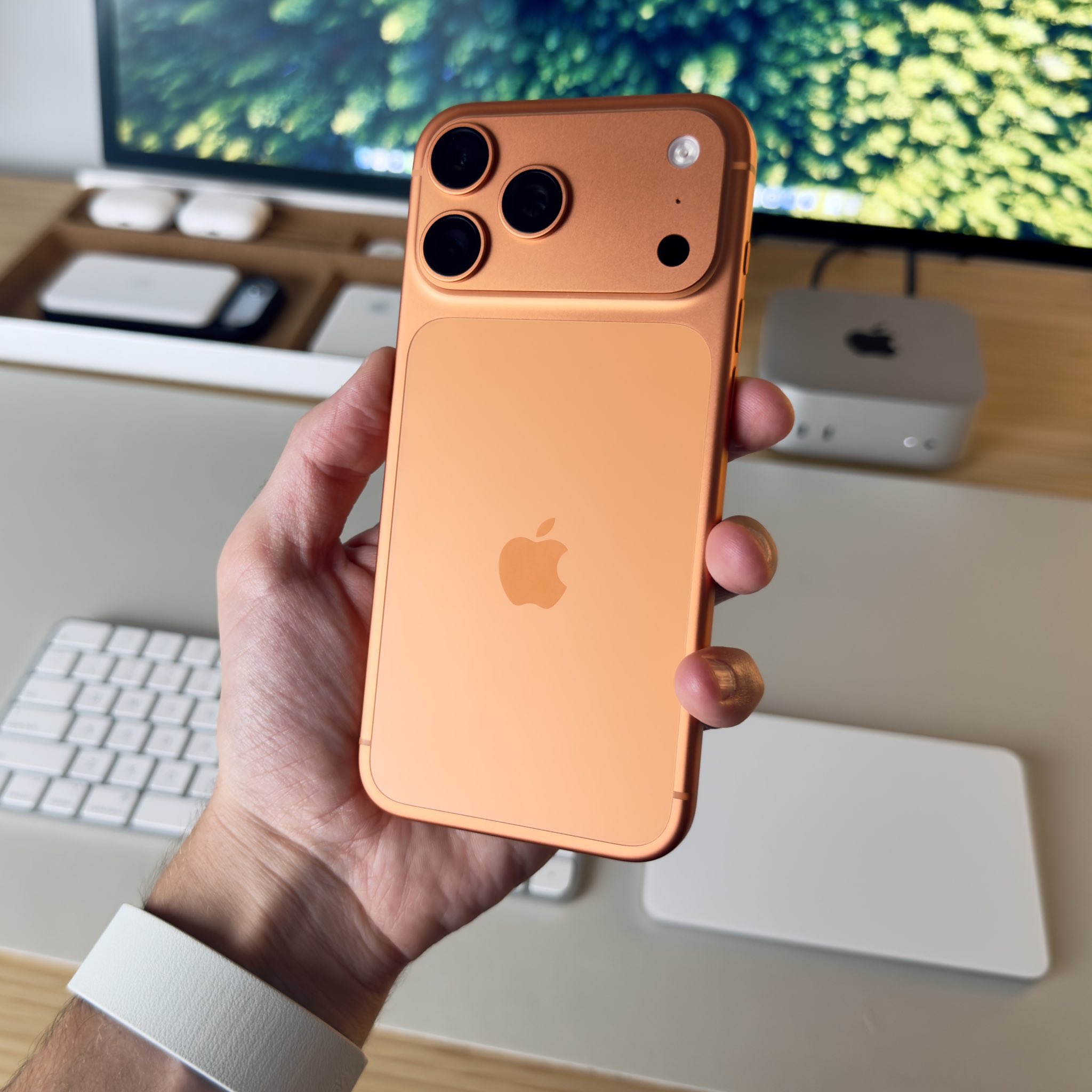 iphone 17 pro max cũ chính thức bán ra tại Đức Huy Mobile