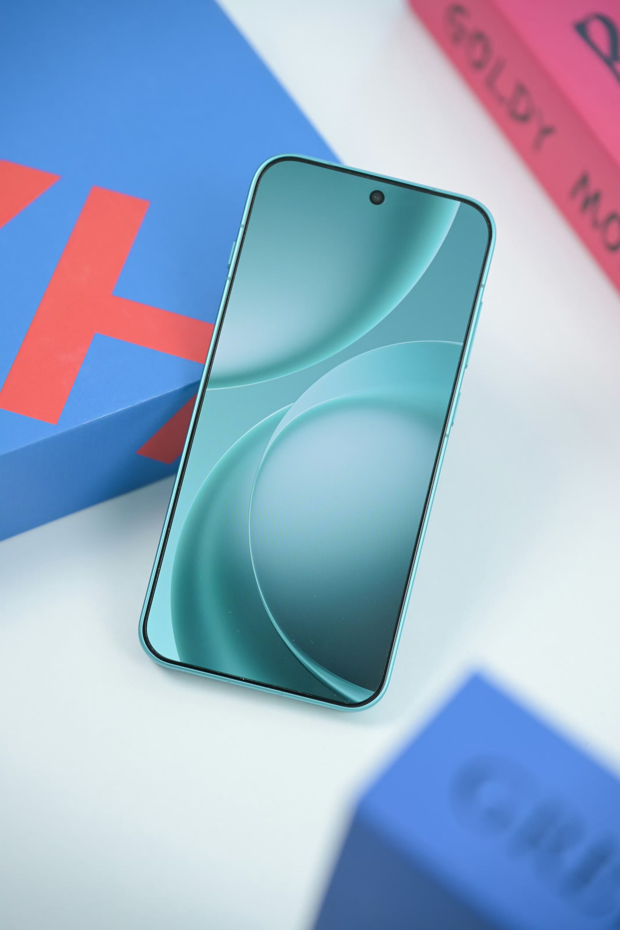 OPPO Find X9s Pro trang bị màn hình LTPO AMOLED 6.32 inch