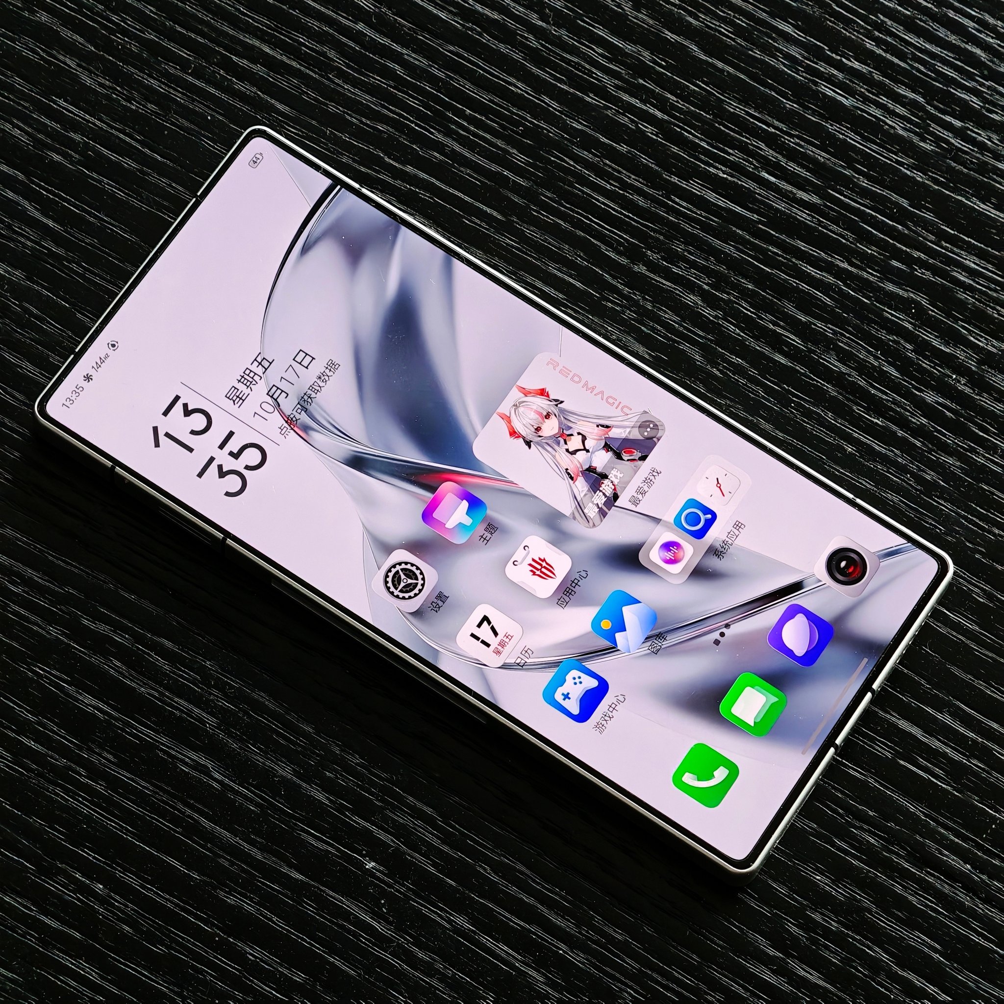 Red Magic 11 Pro Plus có màn hình 1.5k siêu sáng
