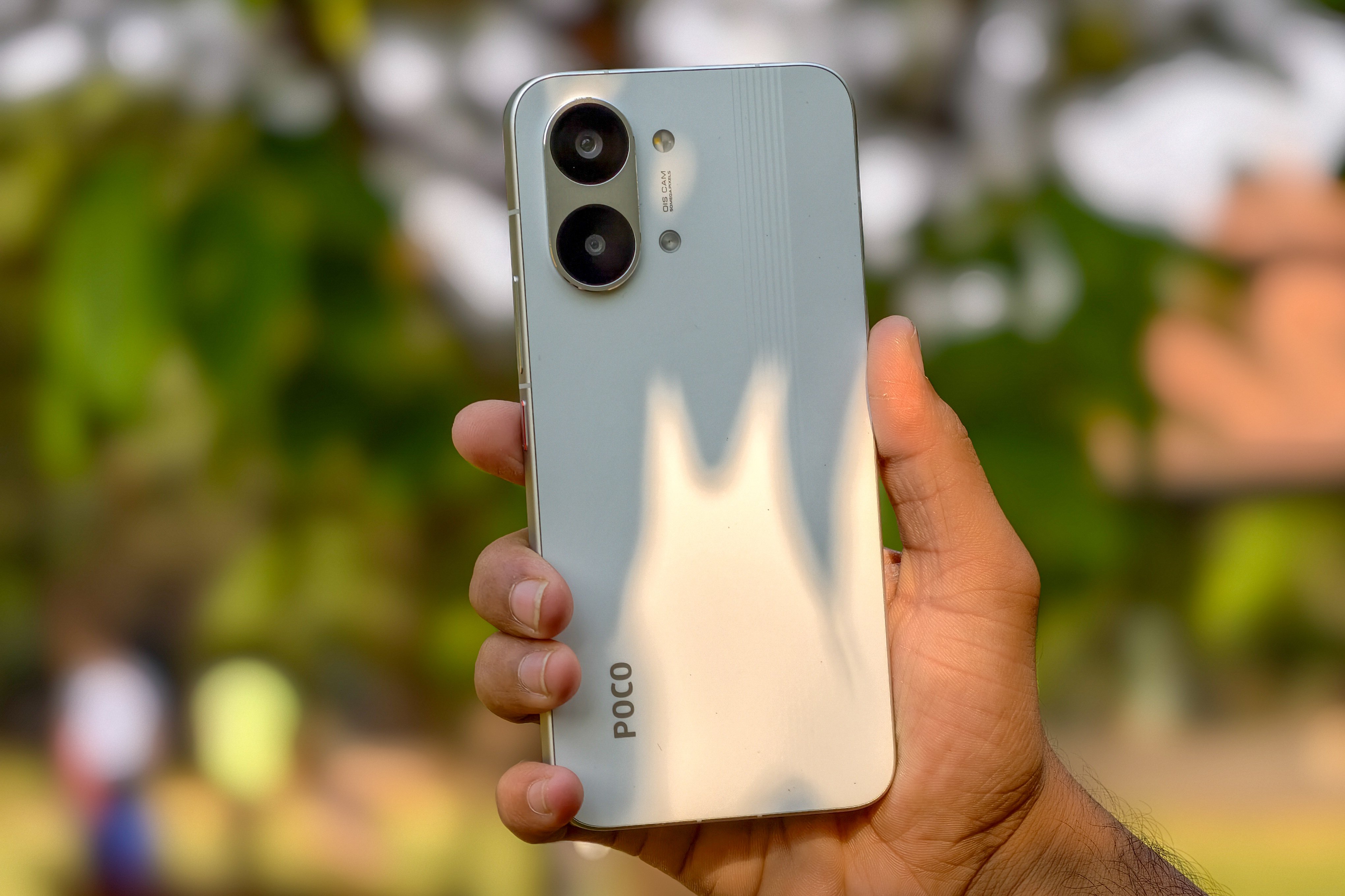 POCO X8 Pro Max cũ có ngoại hình như mới
