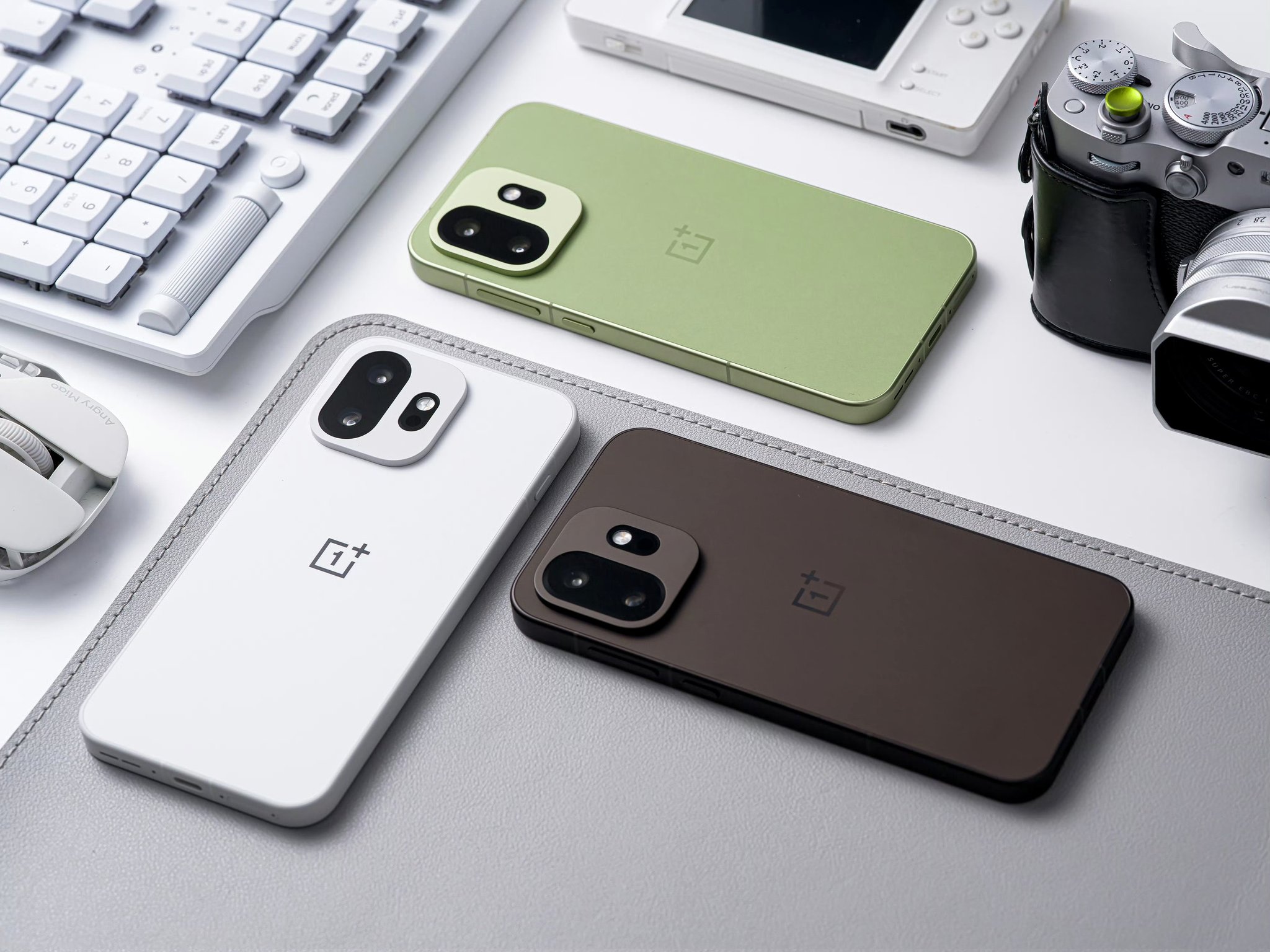 OnePlus 15T được trang bị pin Glacier 7.500mAh