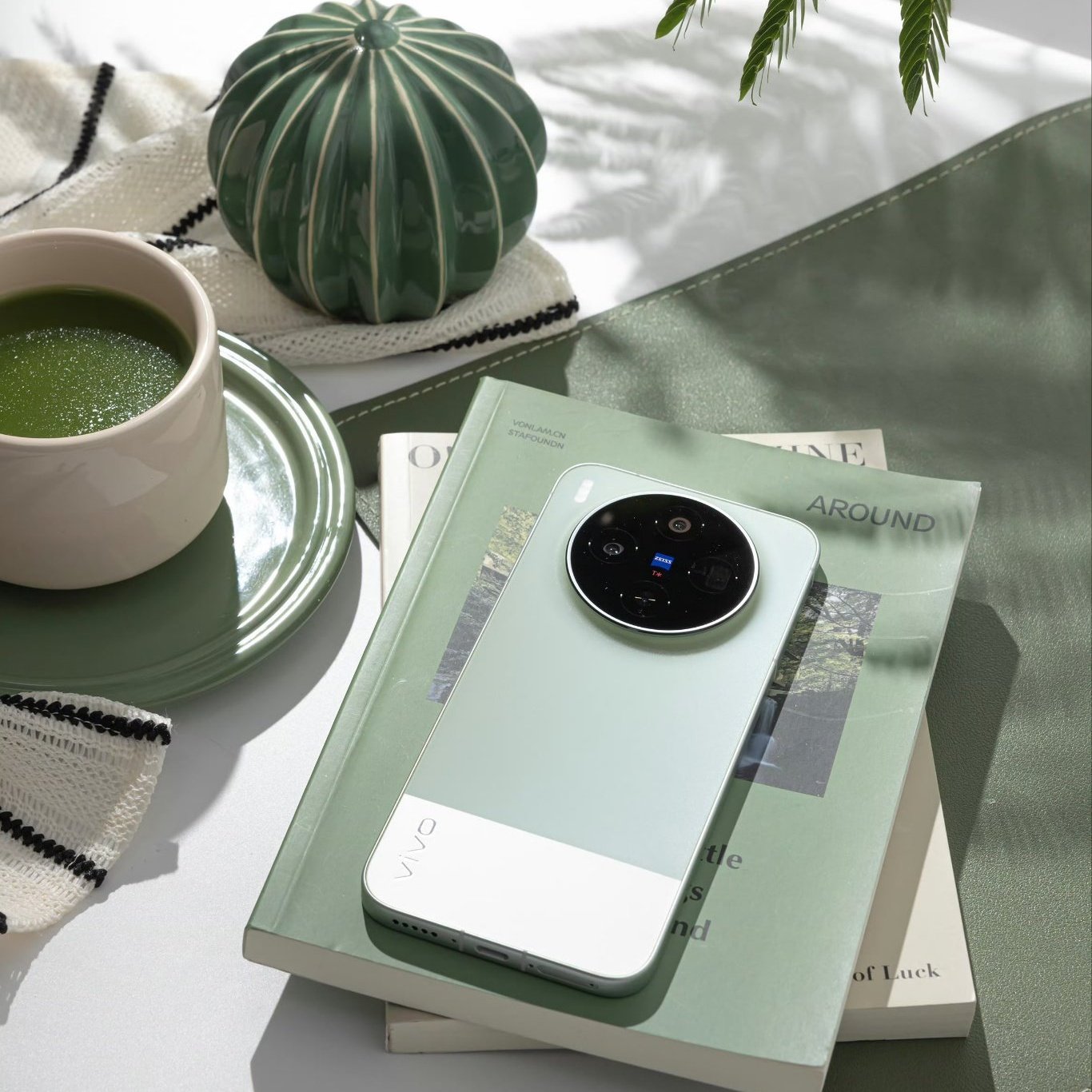  Vivo X300s trang bị viên pin dung lượng 7.100mAh