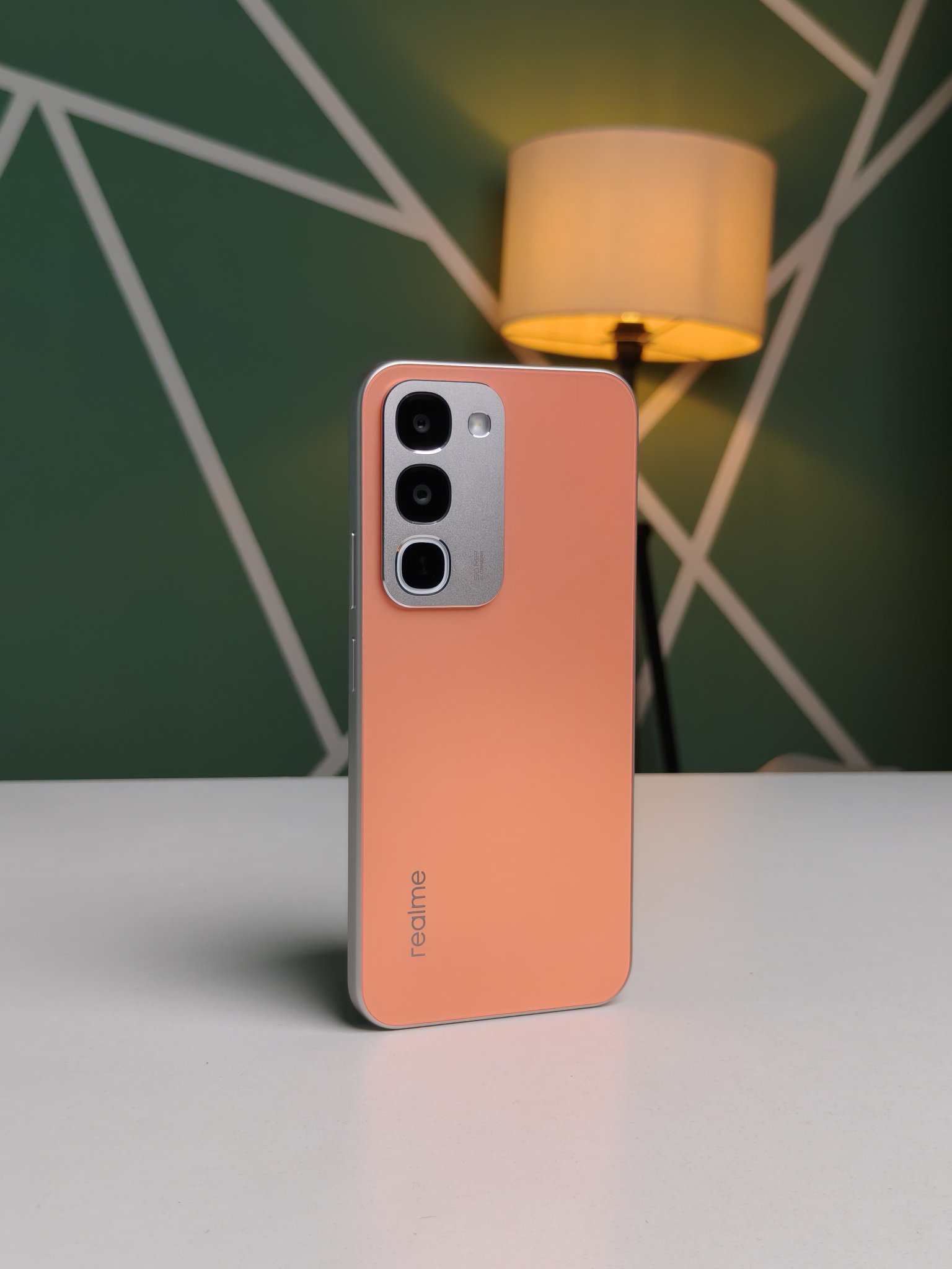Realme Narzo 100x 5G vừa chính thức ra mắt