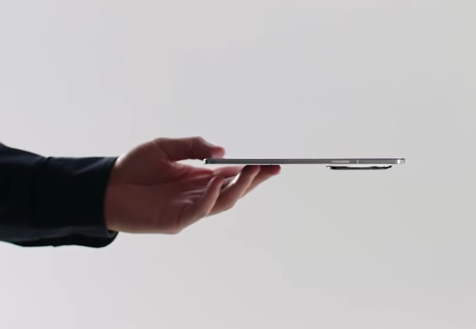 Oppo Find N6 có thiết kế mỏng nhẹ