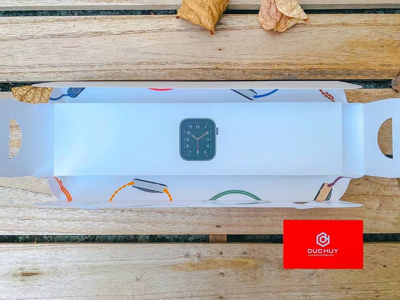 Mua Apple Watch SE 44mm (GPS)