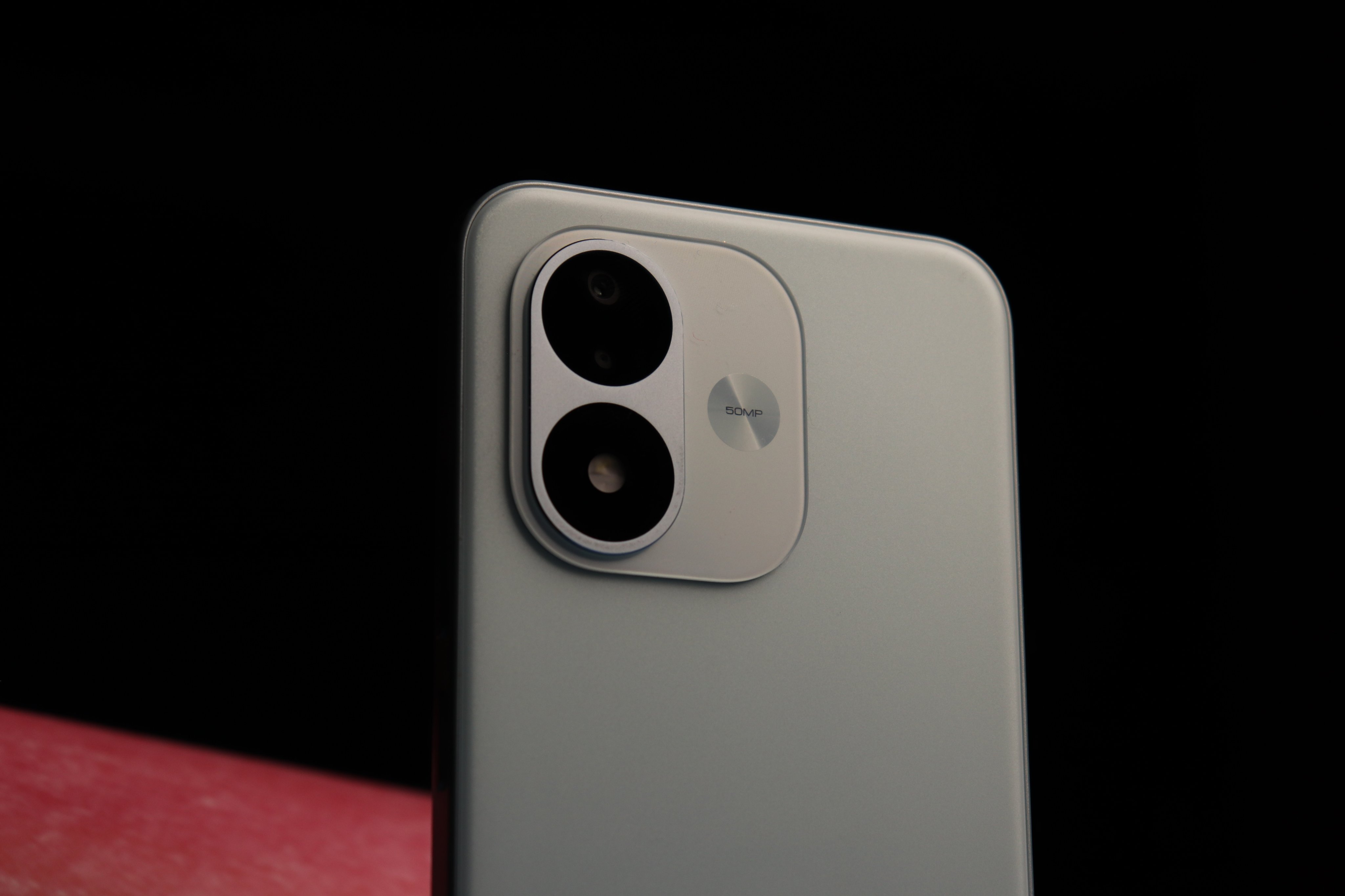 Xiaomi Redmi 17 5G 256GB được trang bị camera 50MP