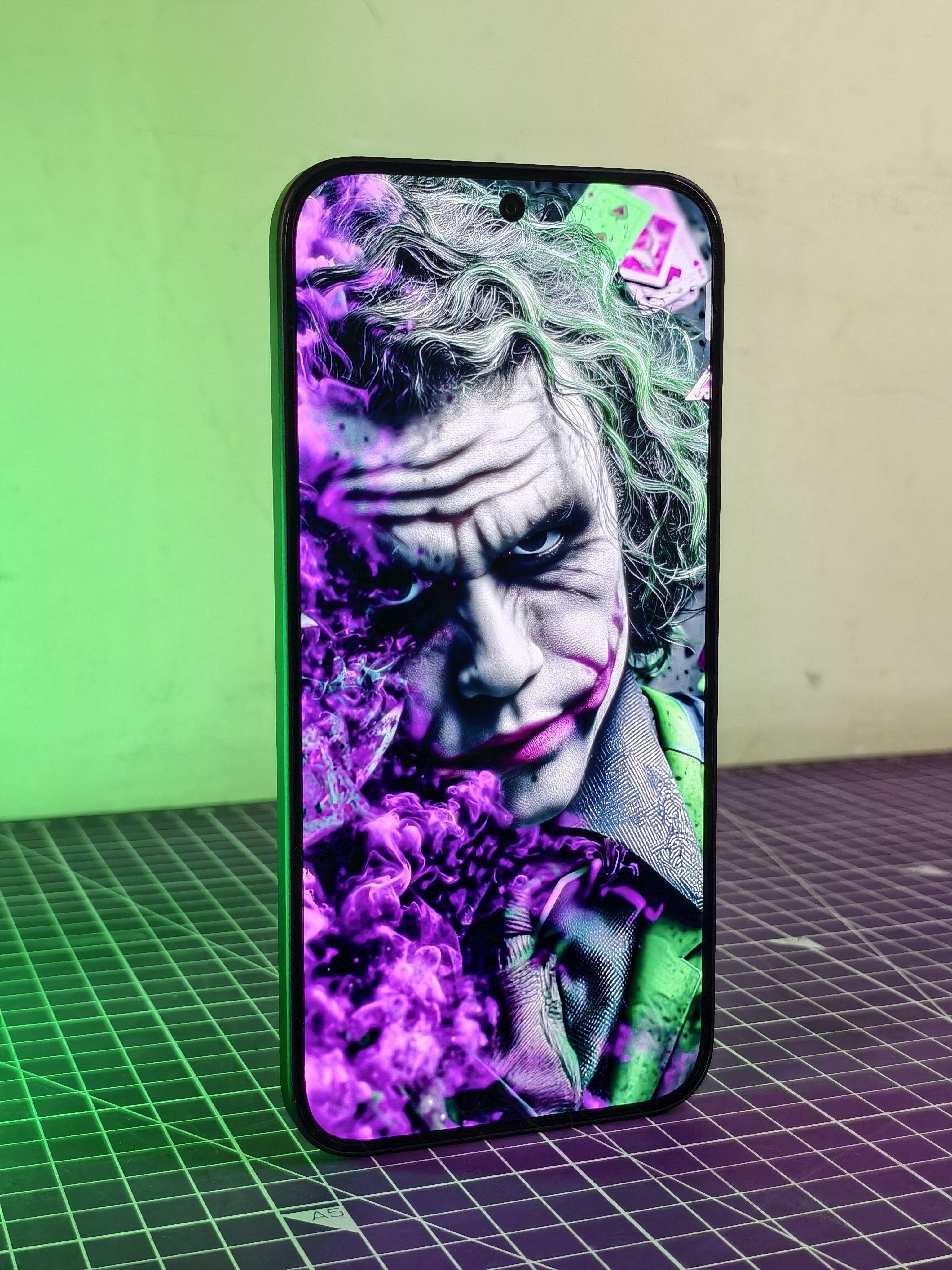Tecno Pova 8 Pro được trang bị màn hình AMOLED HyperLux 6,78 inch