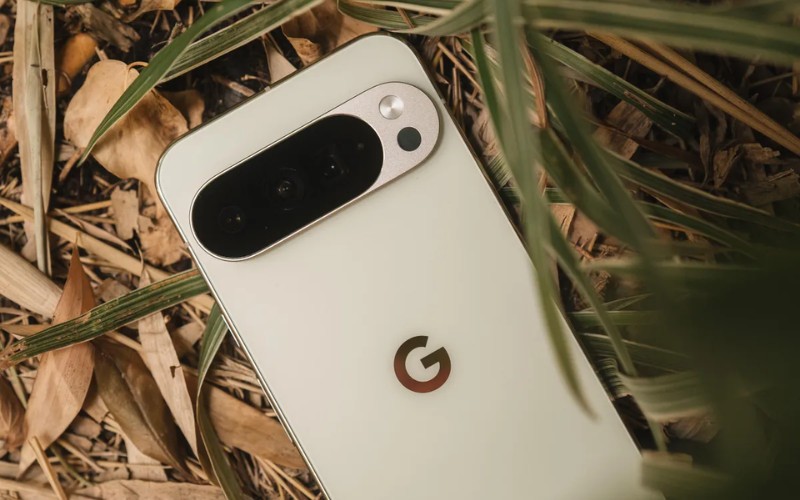 Camera 50MP triple, quay 8K sắc nét
