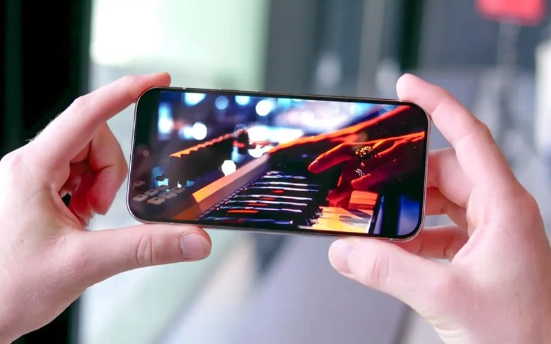 Hiệu năng khủng với Tensor G5, đa nhiệm siêu mượt