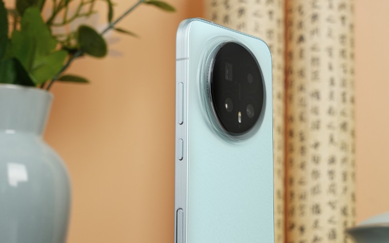 Camera 200MP chất lượng zoom quang 3.7x