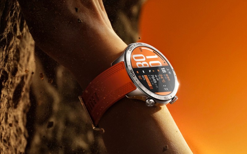 Hiệu năng mượt mà với hệ điều hành riêng và 8GB bộ nhớ