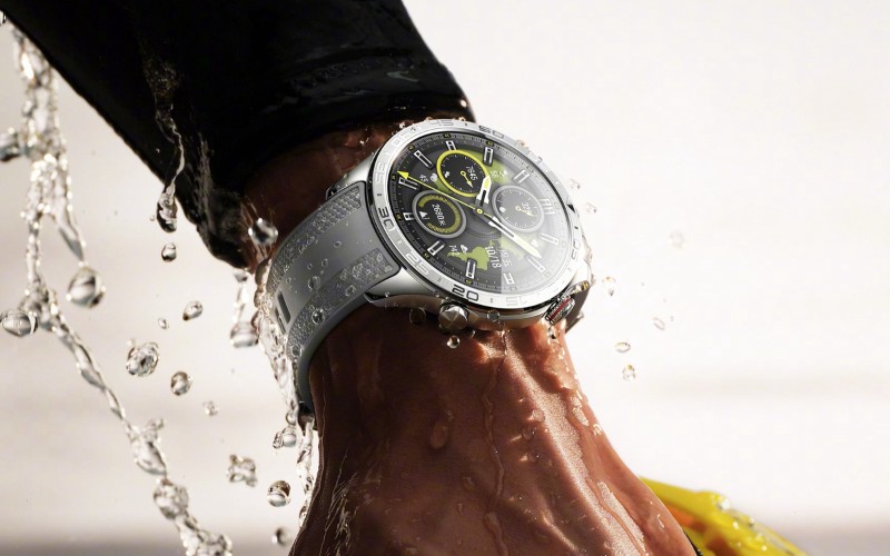 Màn hình LTPO AMOLED độ sáng 3000 nits