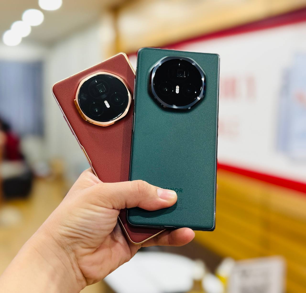Honor Magic V3 5G sẵn 2 màu 