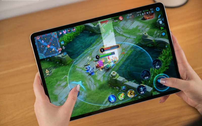Chip Snapdragon 8 Gen 3 mạnh mẽ, tản nhiệt tốt