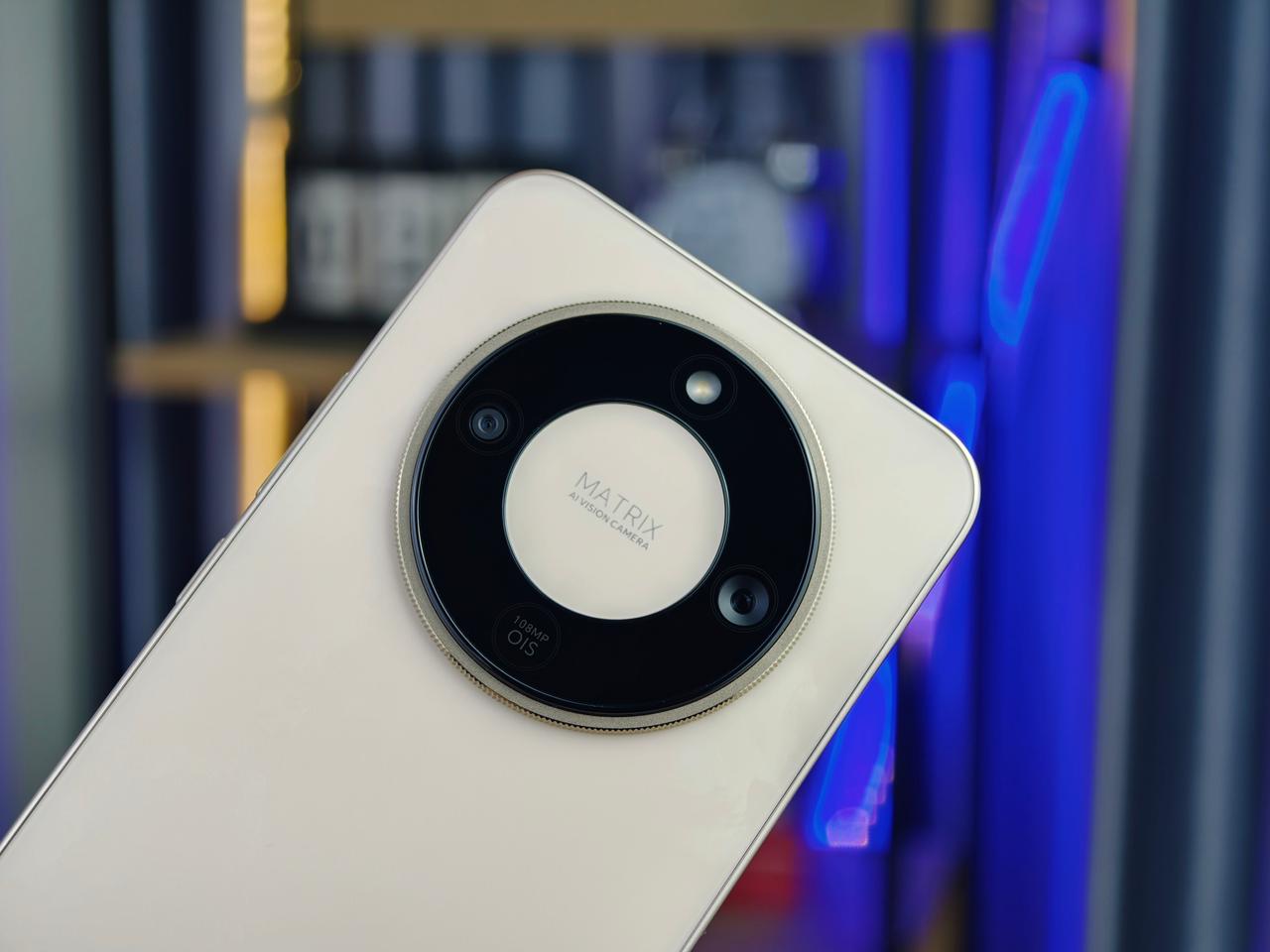 Honor X9d có camera chính với độ phân giải 108MP, hỗ trợ OIS