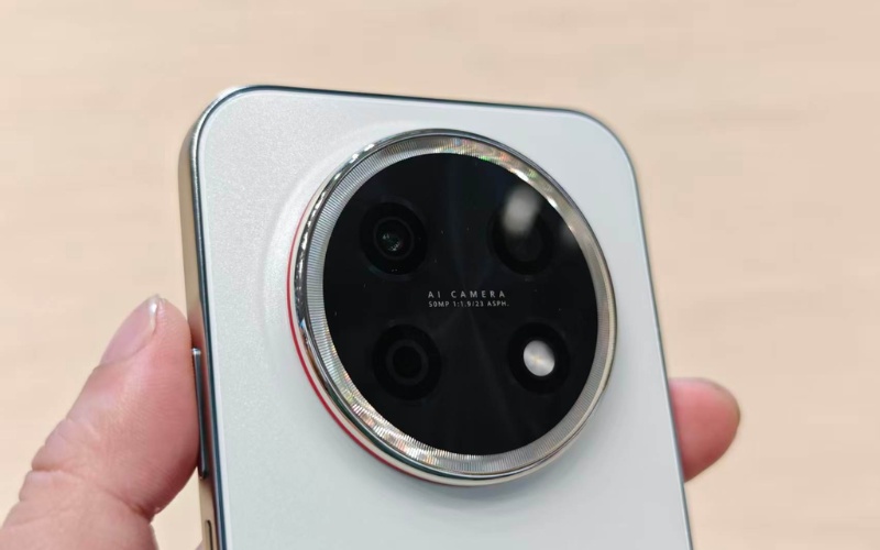 Camera 50 MP bắt nét Dual-Pixel PDAF